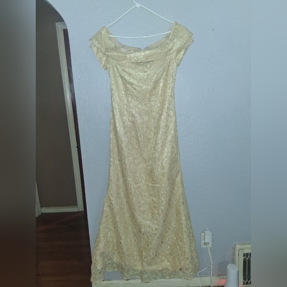 NWT Merry's Gold Lace Maxi Mother Of The Bride Off The Shoulder Formal 12